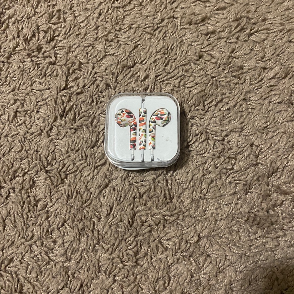 Sushi earbuds